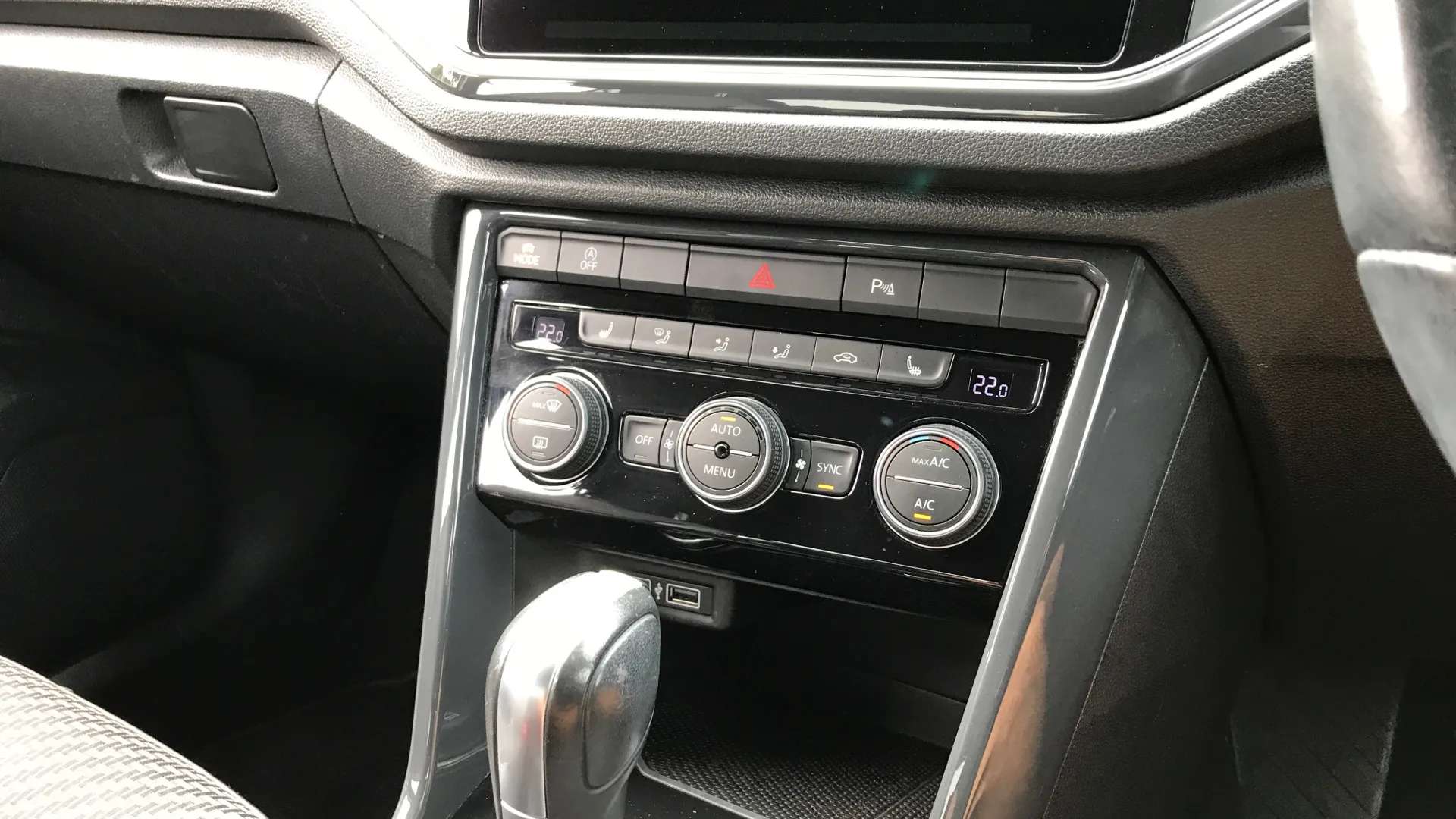 2019 VOLKSWAGEN T-ROC 2019 VOLKSWAGEN T-ROC