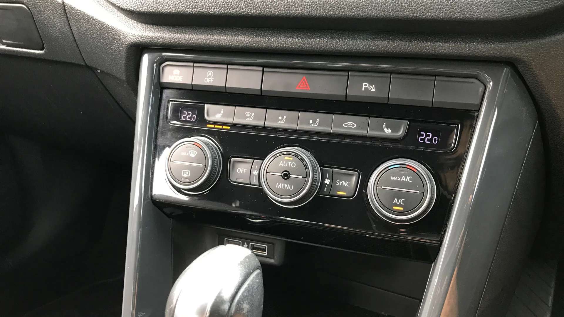 2019 VOLKSWAGEN T-ROC 2019 VOLKSWAGEN T-ROC
