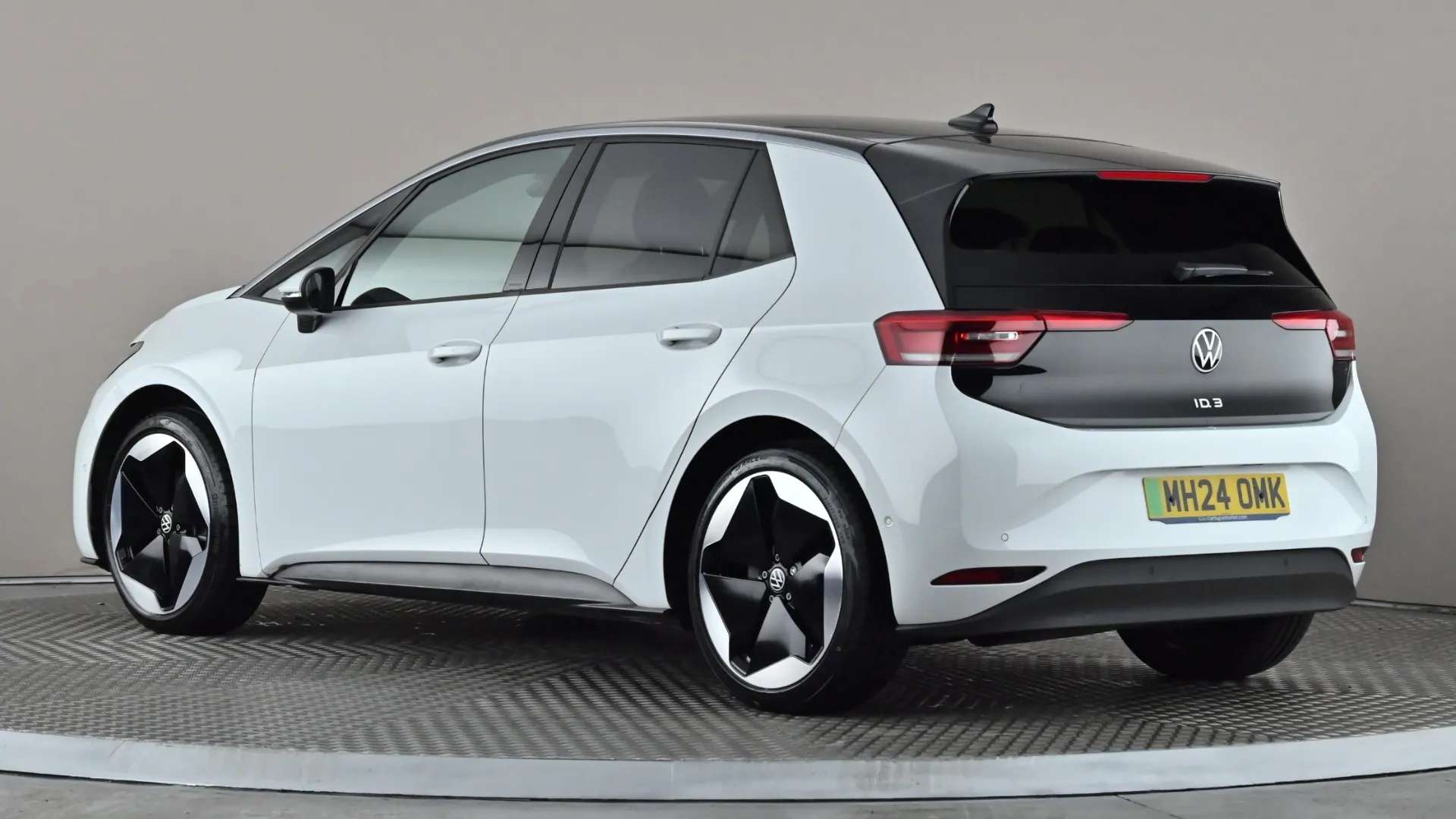 A 2024 VOLKSWAGEN ID.3 150kW Match Pro S 77kWh Auto A 2024 VOLKSWAGEN ID.3 150kW Match Pro S 77kWh Auto