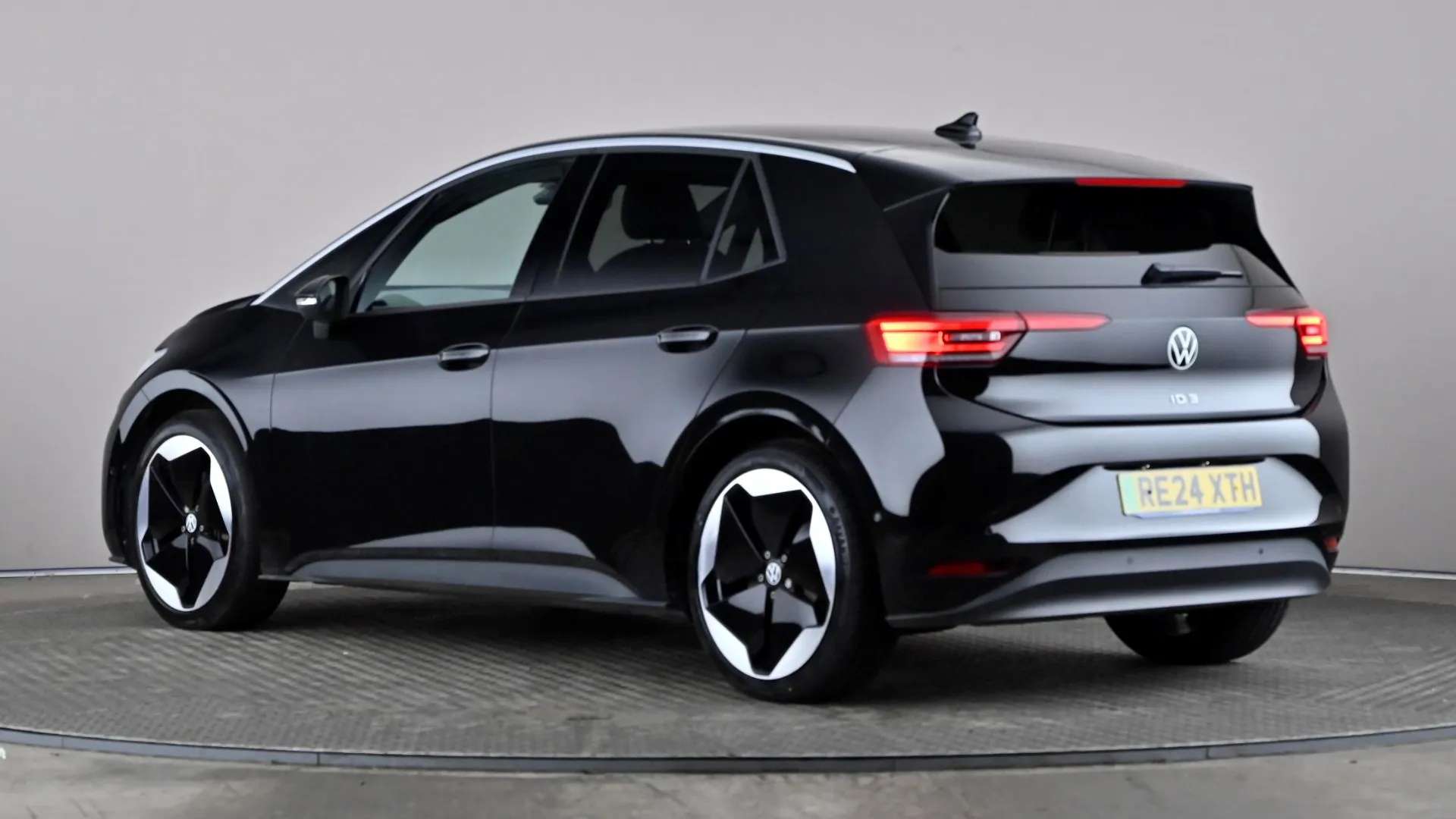 A 2024 VOLKSWAGEN ID.3 150kW Match Pro S 77kWh Auto A 2024 VOLKSWAGEN ID.3 150kW Match Pro S 77kWh Auto