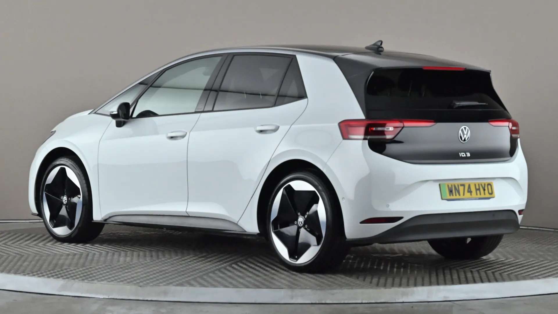 A 2024 VOLKSWAGEN ID.3 150kW Match Pro S 77kWh Auto A 2024 VOLKSWAGEN ID.3 150kW Match Pro S 77kWh Auto