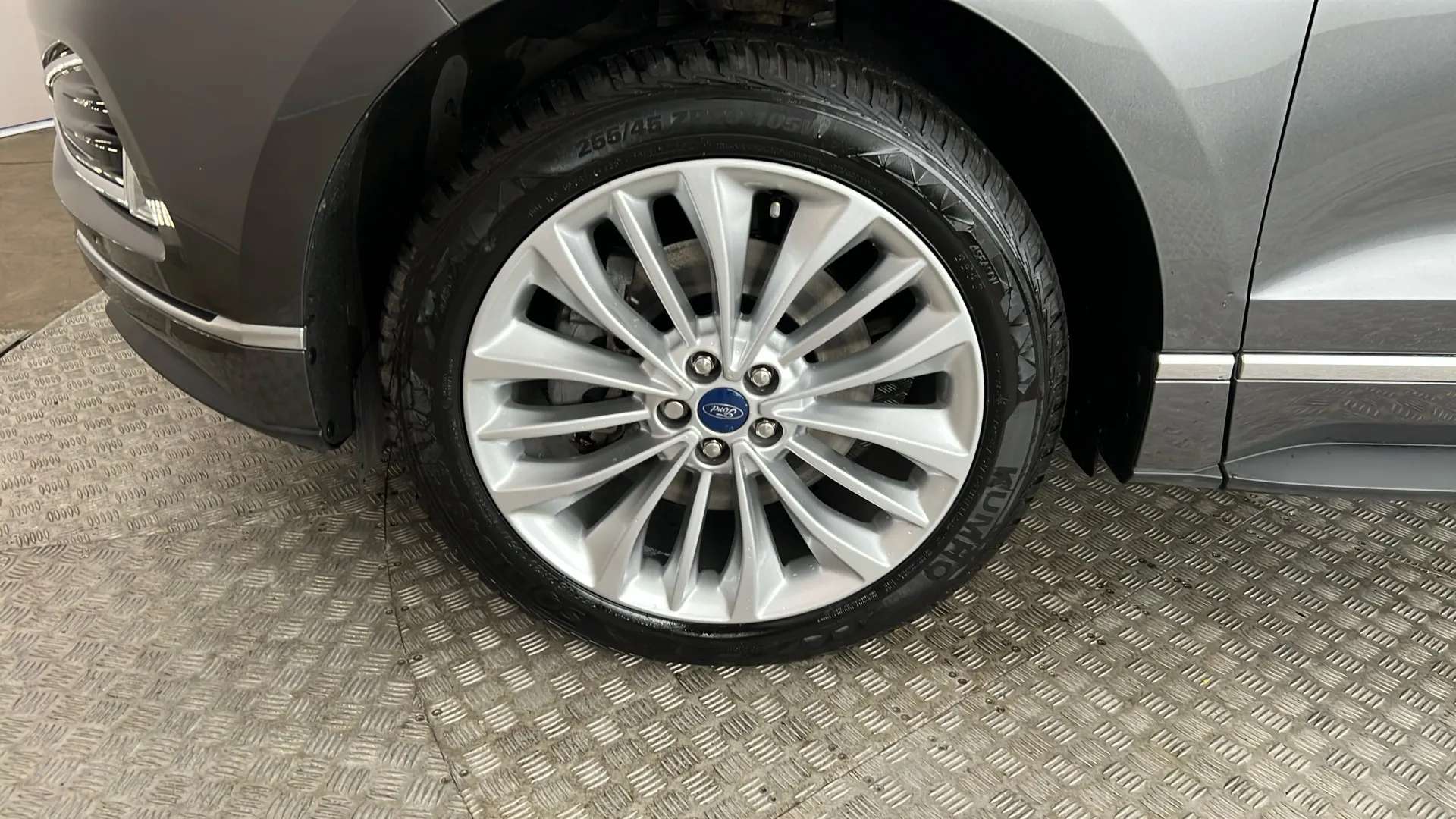 2019 FORD EDGE VIGNALE 2019 FORD EDGE VIGNALE