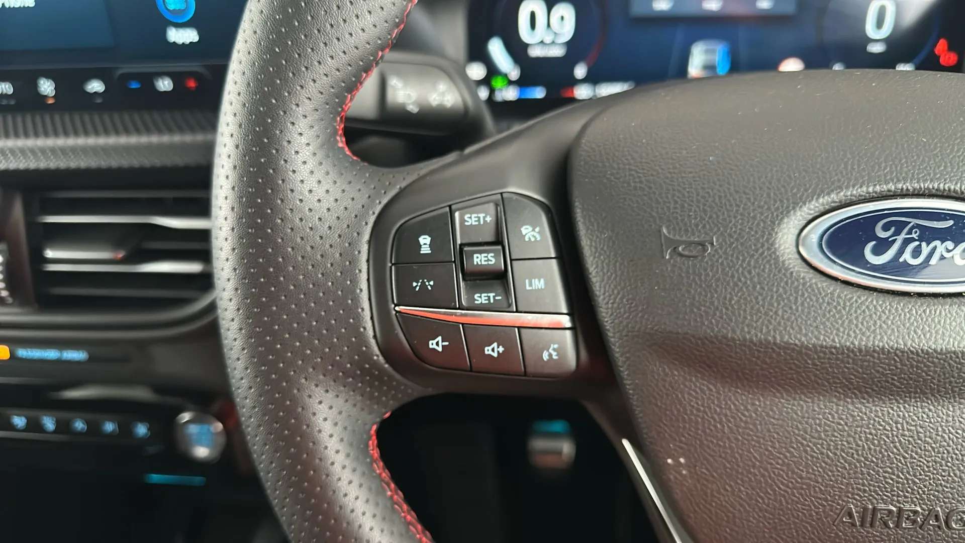 2025 FORD KUGA 2025 FORD KUGA