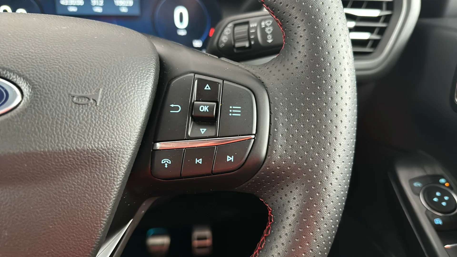 2025 FORD KUGA 2025 FORD KUGA