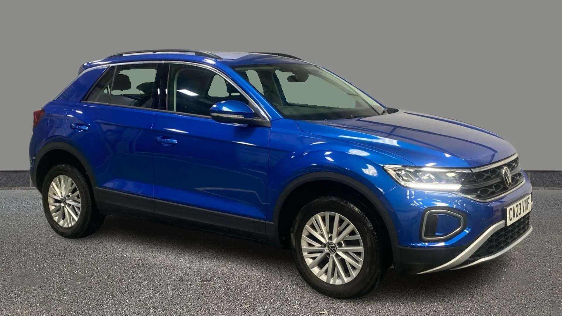 A 2023 VOLKSWAGEN T-ROC 1.0 TSI Life A 2023 VOLKSWAGEN T-ROC 1.0 TSI Life