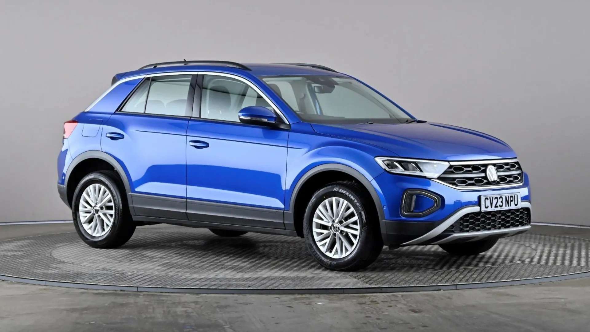 A 2023 VOLKSWAGEN T-ROC 1.0 TSI Life A 2023 VOLKSWAGEN T-ROC 1.0 TSI Life