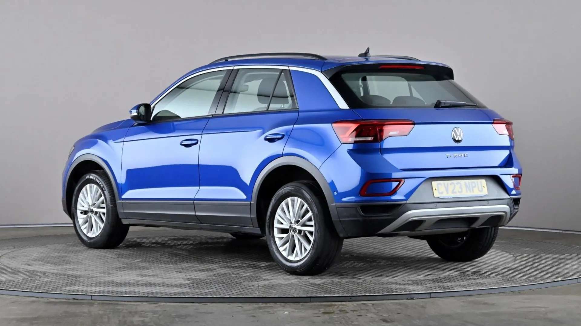 A 2023 VOLKSWAGEN T-ROC 1.0 TSI Life A 2023 VOLKSWAGEN T-ROC 1.0 TSI Life