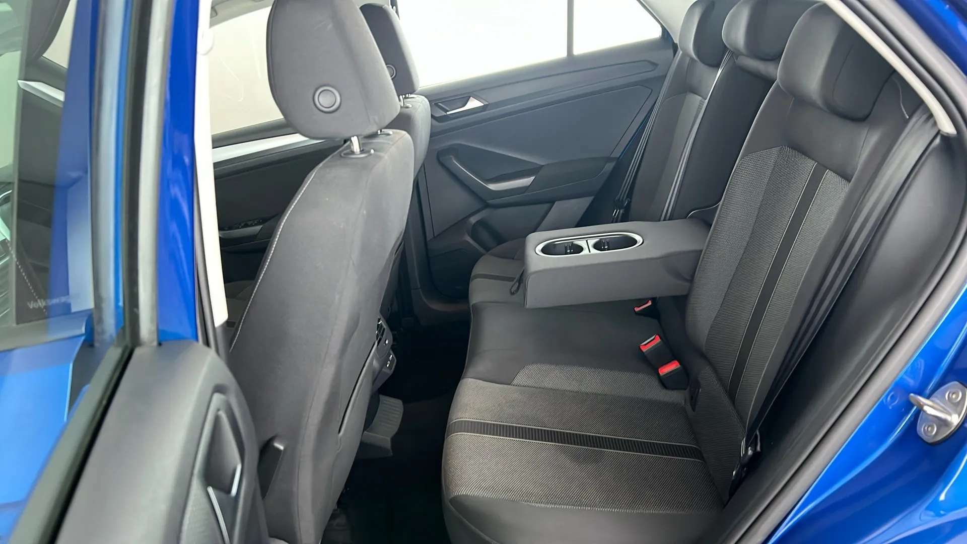 2023 VOLKSWAGEN T-ROC 2023 VOLKSWAGEN T-ROC