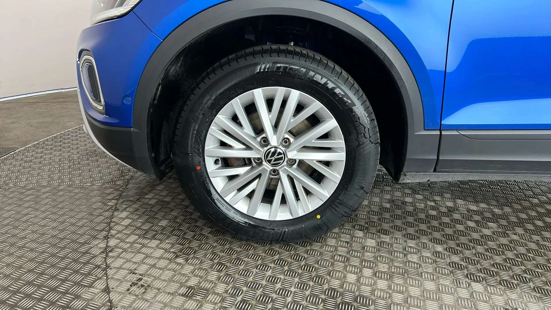 2023 VOLKSWAGEN T-ROC 2023 VOLKSWAGEN T-ROC