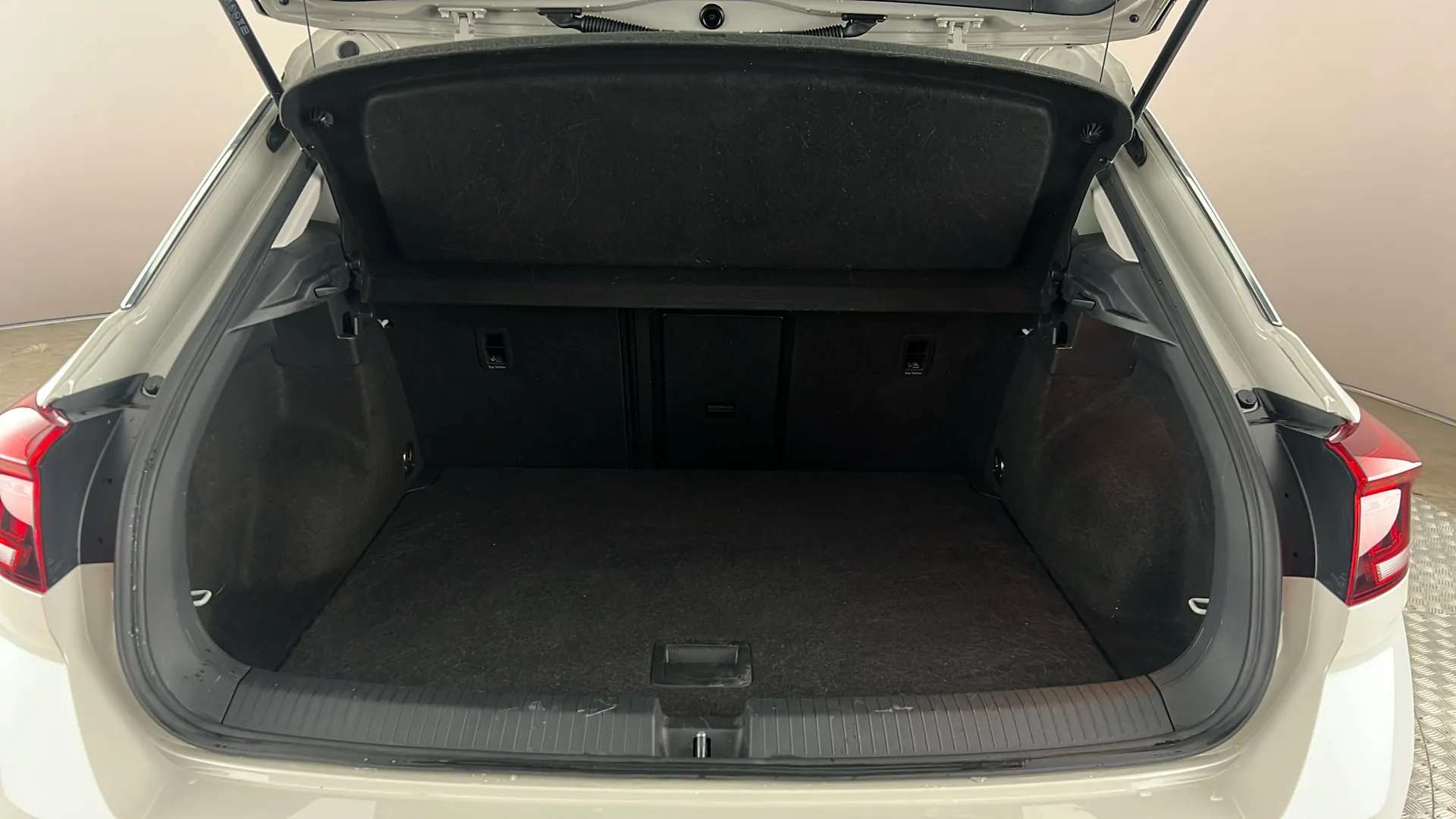 2023 VOLKSWAGEN T-ROC 2023 VOLKSWAGEN T-ROC