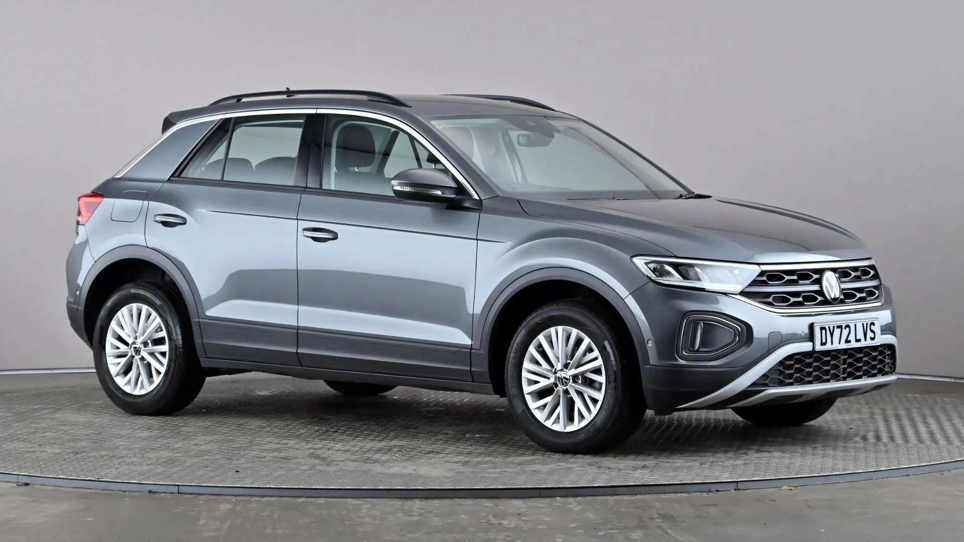 A 2022 VOLKSWAGEN T-ROC 1.0 TSI Life A 2022 VOLKSWAGEN T-ROC 1.0 TSI Life