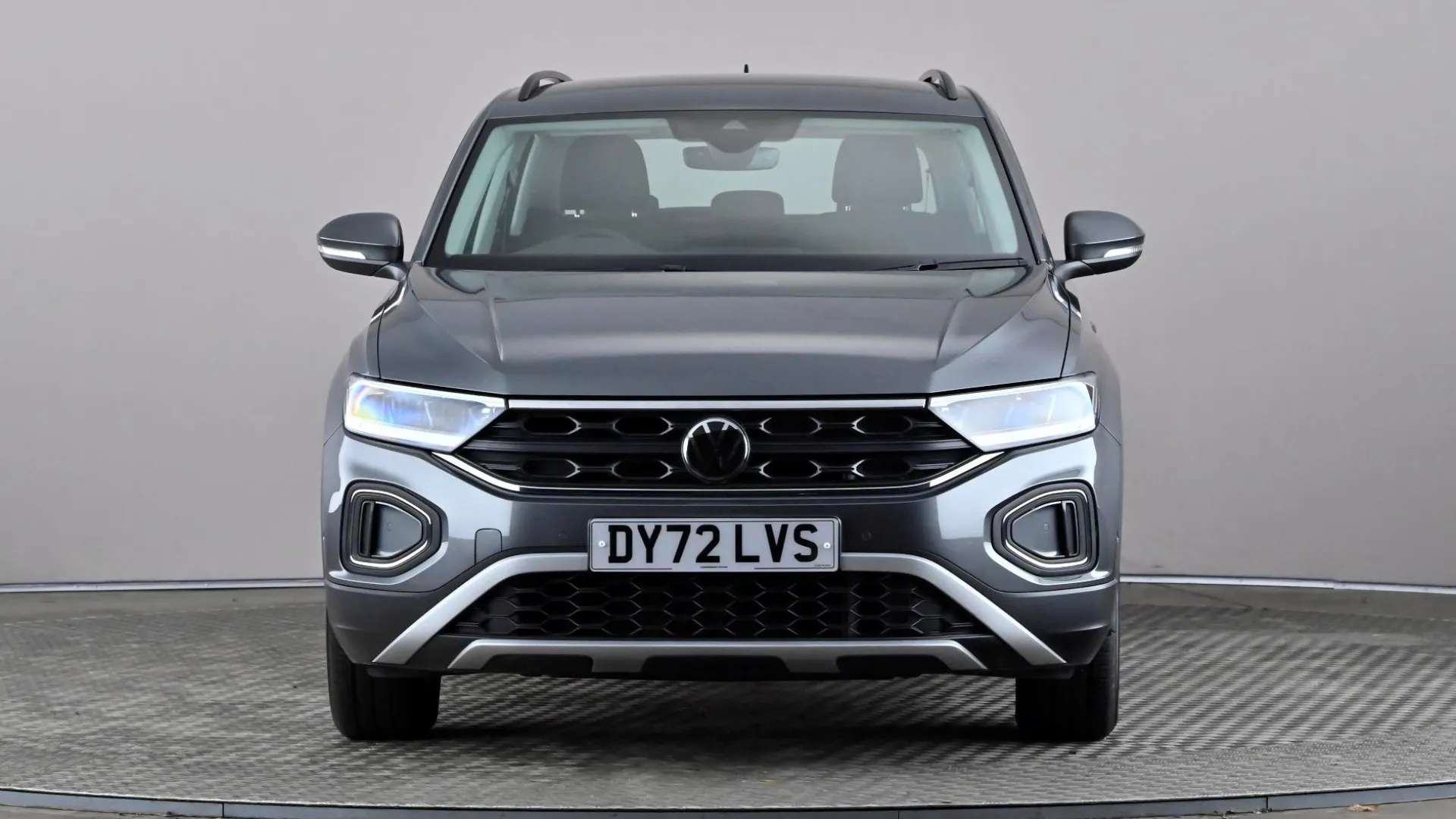 A 2022 VOLKSWAGEN T-ROC 1.0 TSI Life A 2022 VOLKSWAGEN T-ROC 1.0 TSI Life