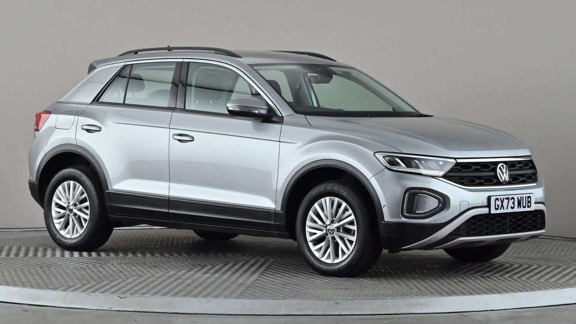 A 2023 VOLKSWAGEN T-ROC 1.0 TSI Life A 2023 VOLKSWAGEN T-ROC 1.0 TSI Life