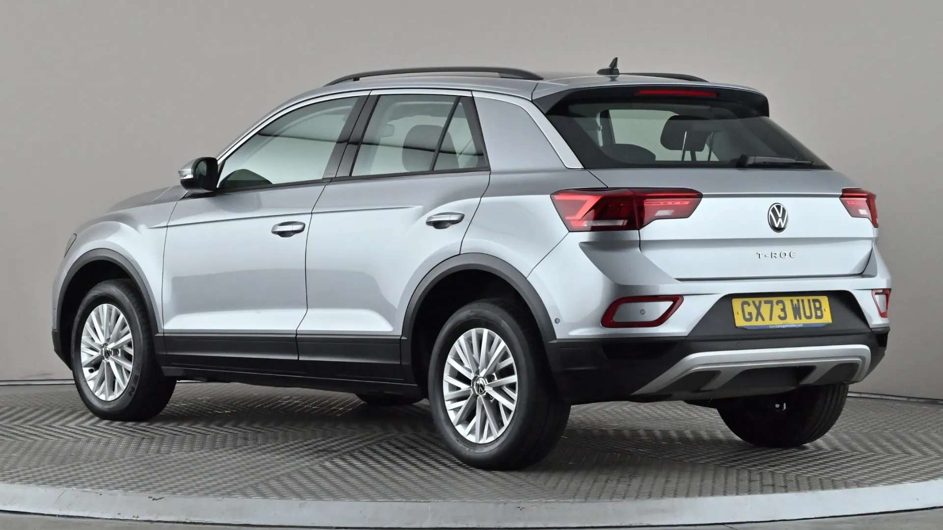 A 2023 VOLKSWAGEN T-ROC 1.0 TSI Life A 2023 VOLKSWAGEN T-ROC 1.0 TSI Life