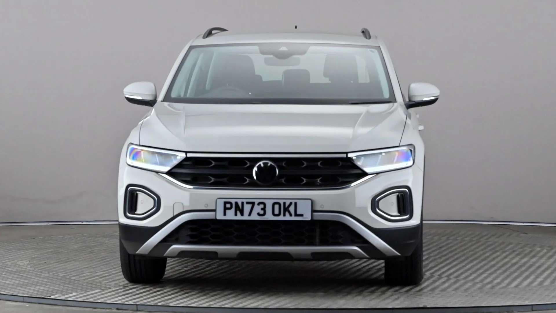 A 2023 VOLKSWAGEN T-ROC 1.0 TSI Life A 2023 VOLKSWAGEN T-ROC 1.0 TSI Life
