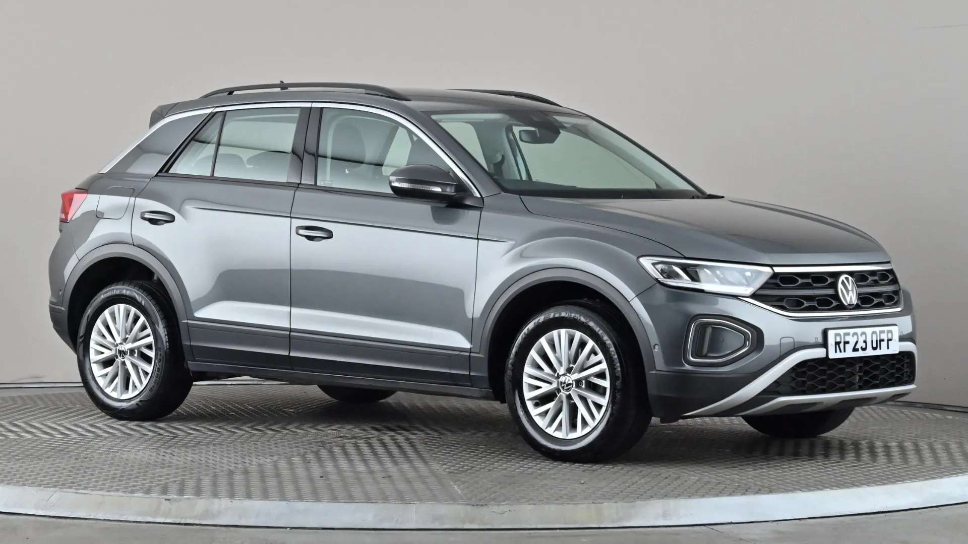 A 2023 VOLKSWAGEN T-ROC 1.0 TSI Life A 2023 VOLKSWAGEN T-ROC 1.0 TSI Life