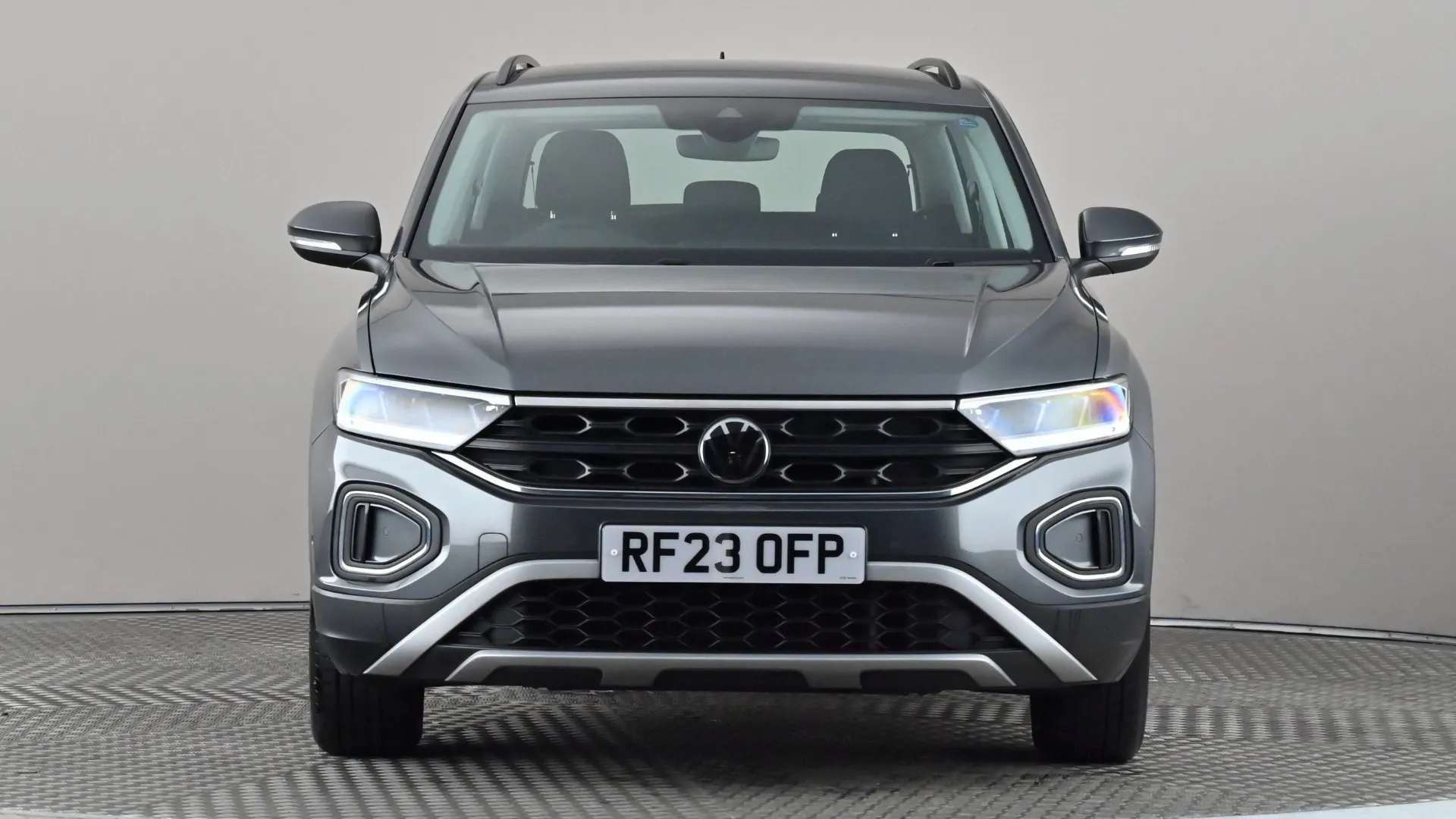 A 2023 VOLKSWAGEN T-ROC 1.0 TSI Life A 2023 VOLKSWAGEN T-ROC 1.0 TSI Life