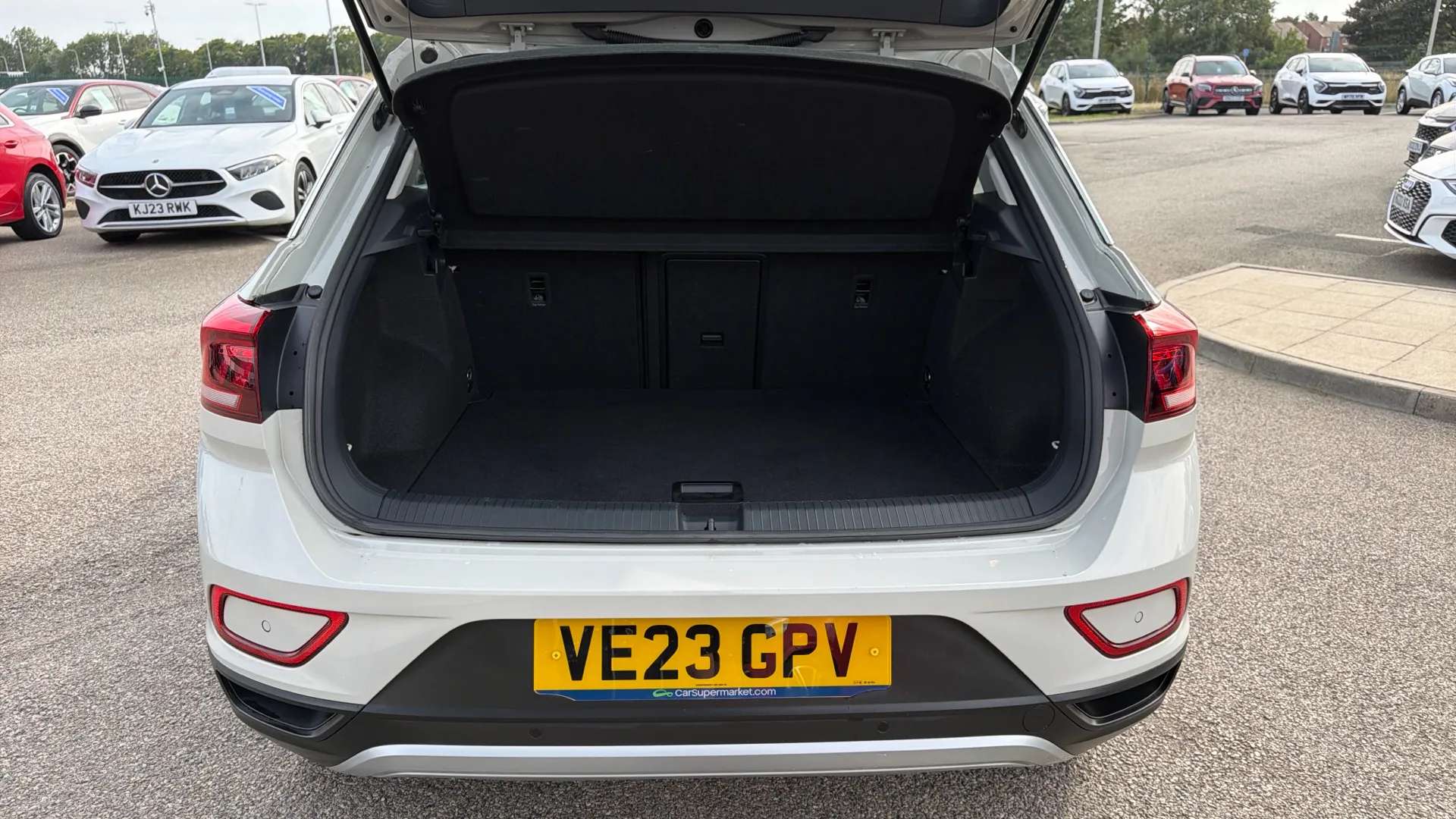 2023 VOLKSWAGEN T-ROC 2023 VOLKSWAGEN T-ROC