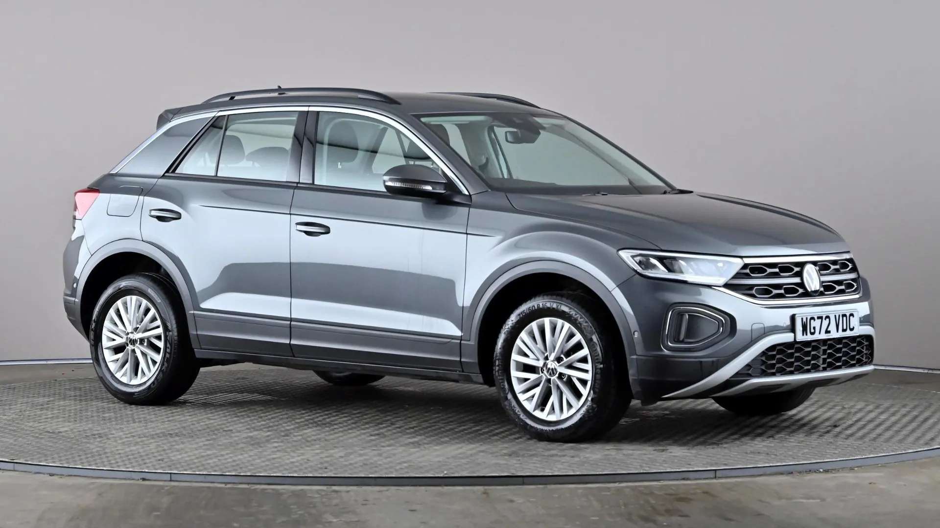 A 2023 VOLKSWAGEN T-ROC 1.0 TSI Life A 2023 VOLKSWAGEN T-ROC 1.0 TSI Life