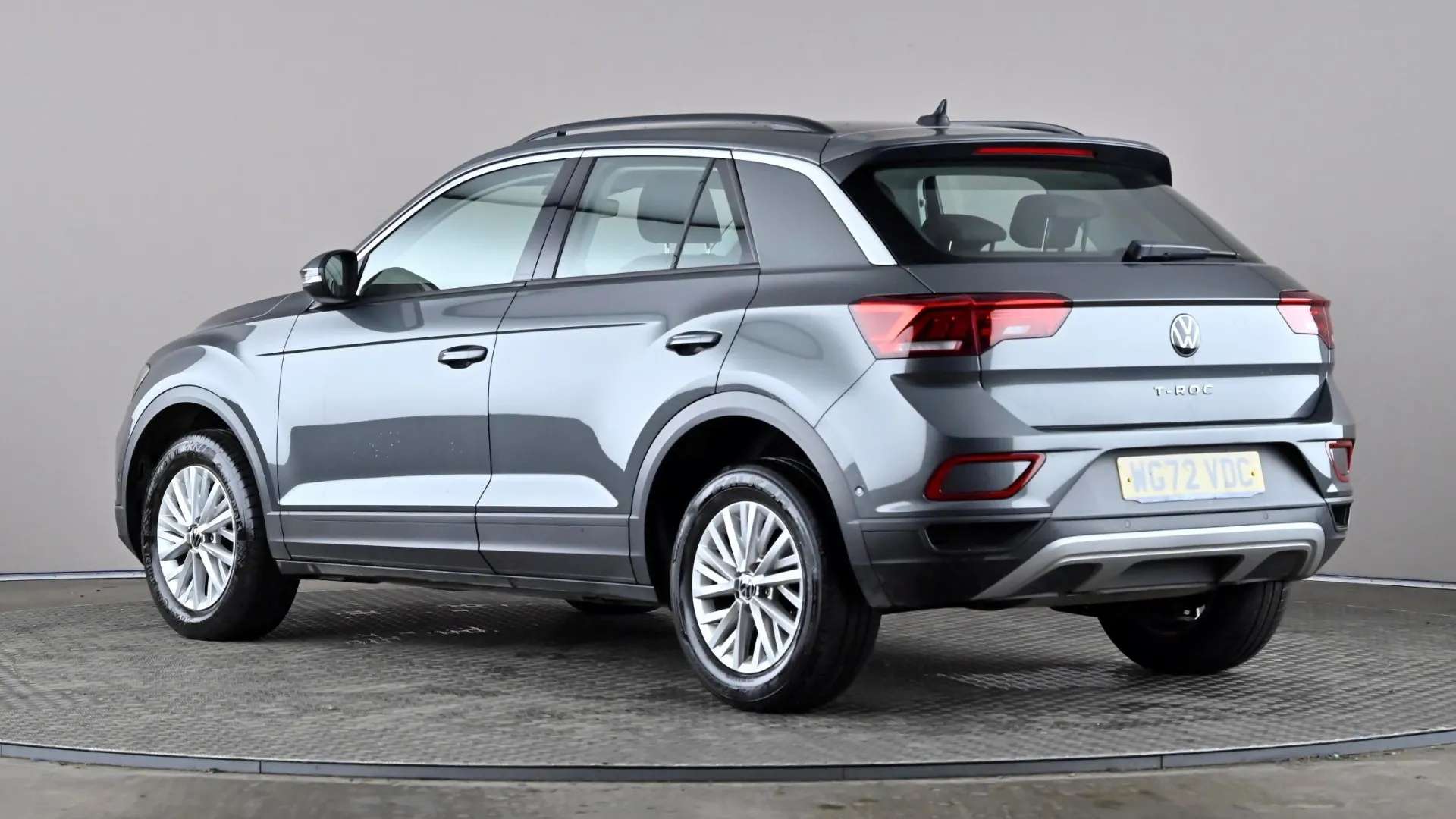 A 2023 VOLKSWAGEN T-ROC 1.0 TSI Life A 2023 VOLKSWAGEN T-ROC 1.0 TSI Life