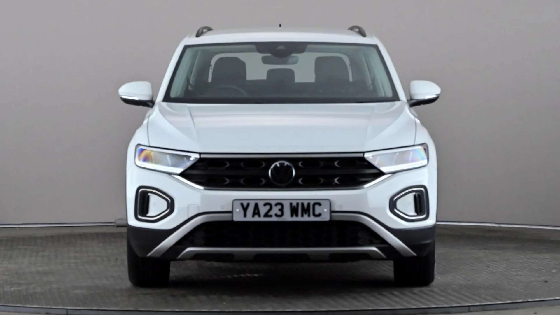 A 2023 VOLKSWAGEN T-ROC 1.0 TSI Life A 2023 VOLKSWAGEN T-ROC 1.0 TSI Life