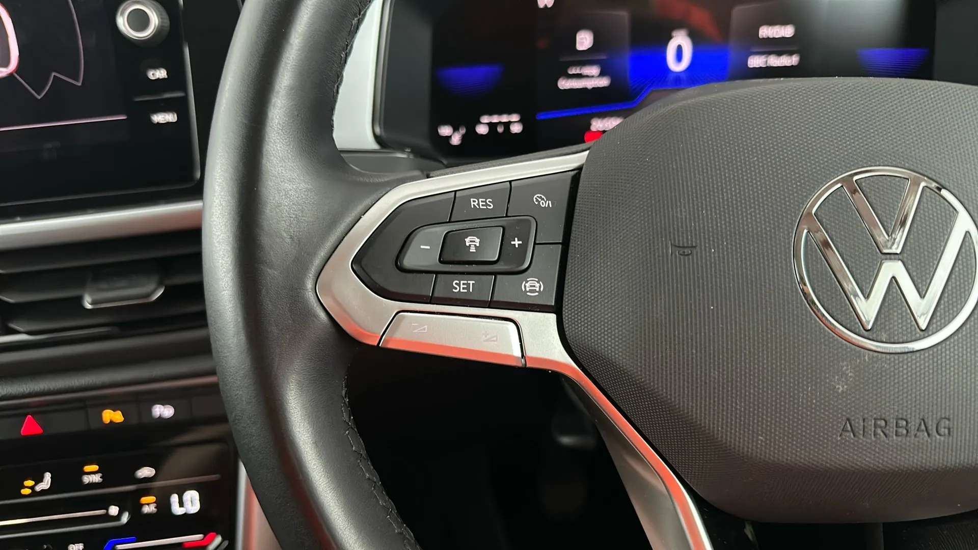 2023 VOLKSWAGEN T-ROC 2023 VOLKSWAGEN T-ROC