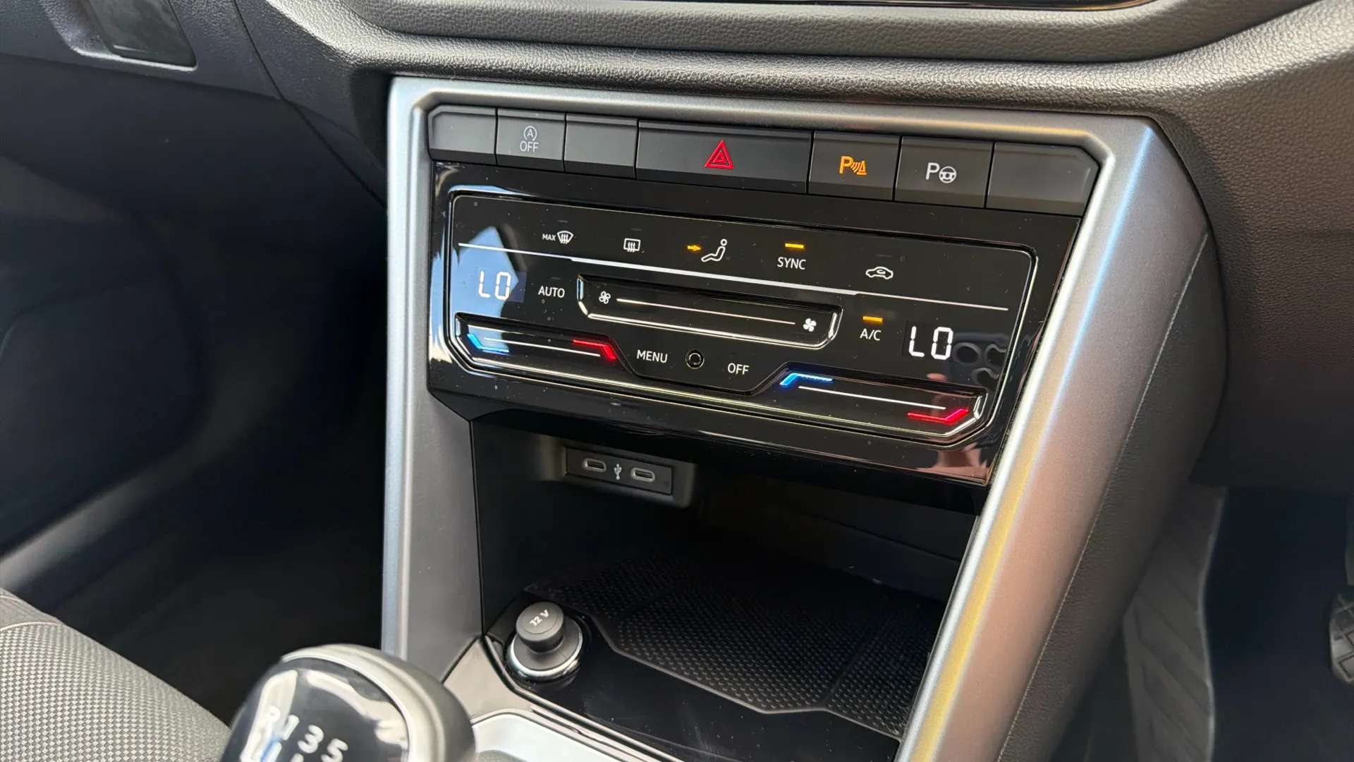 2023 VOLKSWAGEN T-ROC 2023 VOLKSWAGEN T-ROC