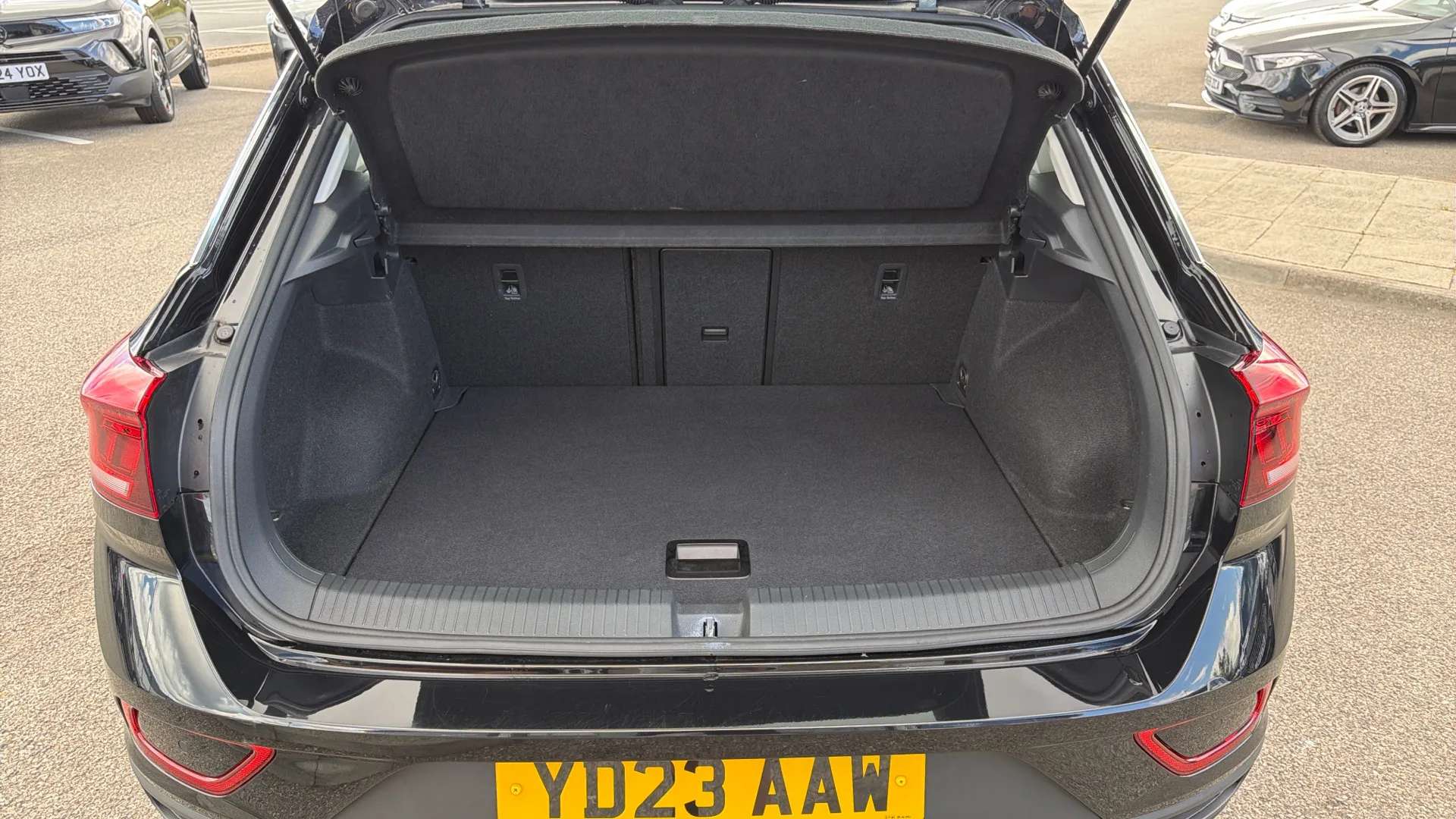 2023 VOLKSWAGEN T-ROC 2023 VOLKSWAGEN T-ROC