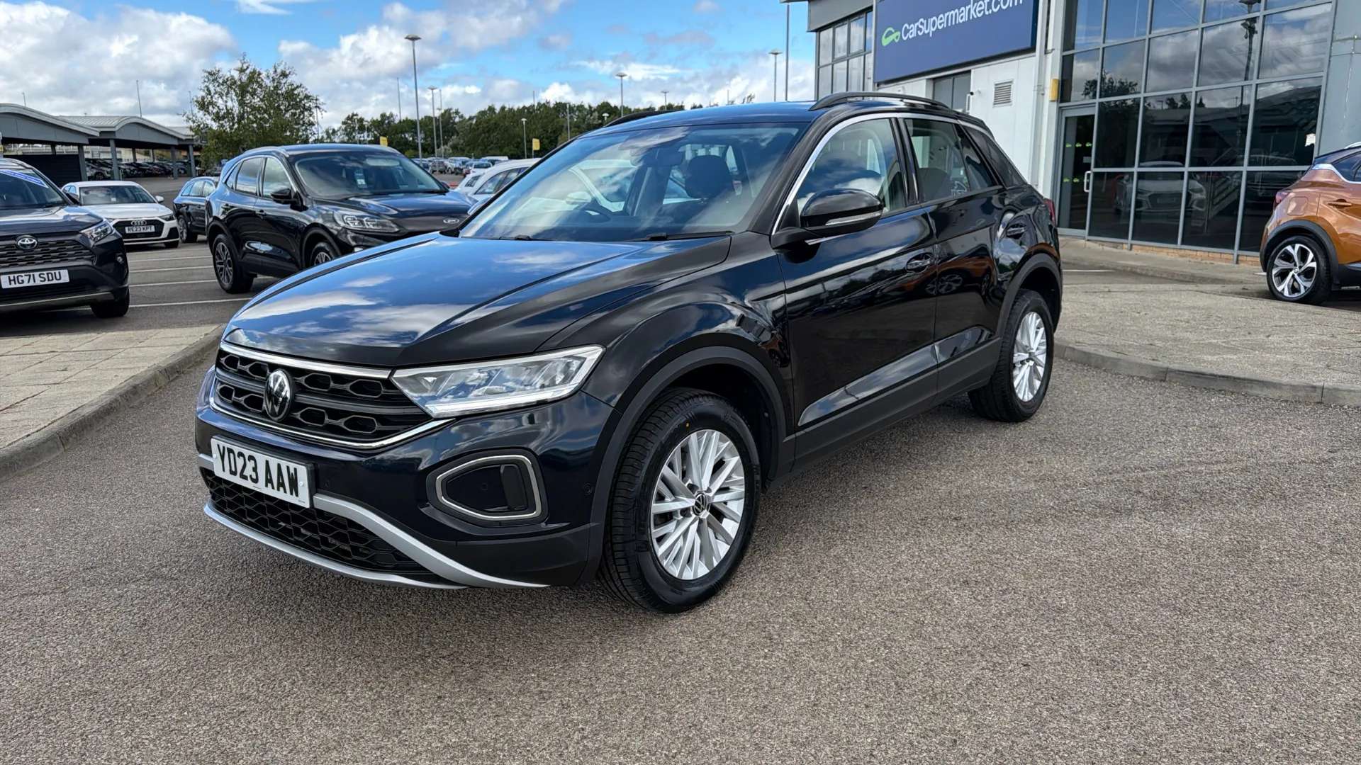 2023 VOLKSWAGEN T-ROC 2023 VOLKSWAGEN T-ROC