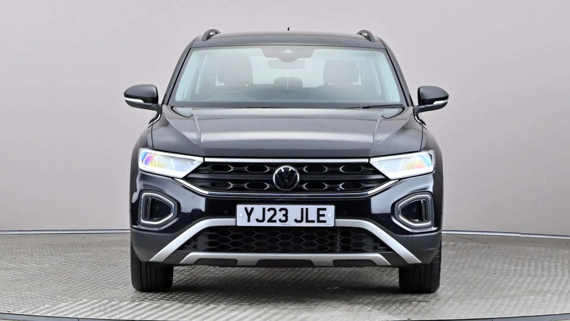 A 2023 VOLKSWAGEN T-ROC 1.0 TSI Life A 2023 VOLKSWAGEN T-ROC 1.0 TSI Life