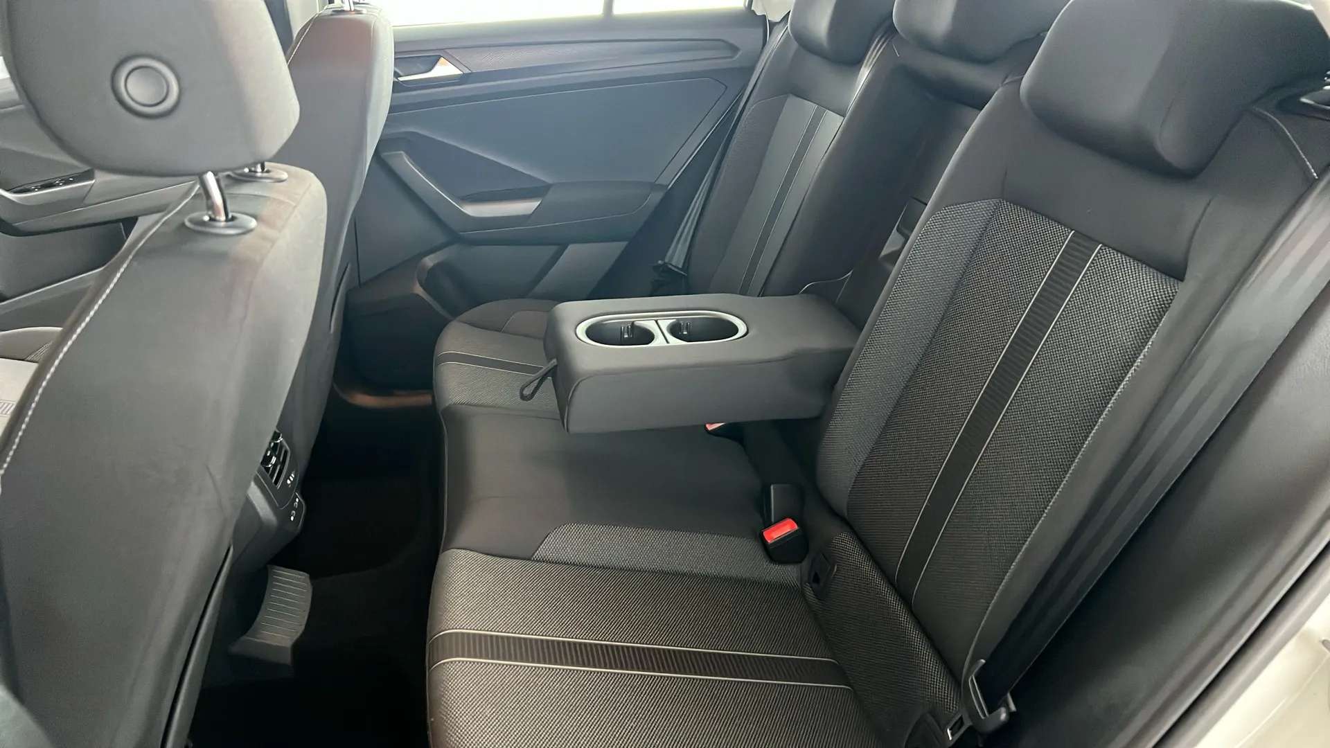 2023 VOLKSWAGEN T-ROC 2023 VOLKSWAGEN T-ROC