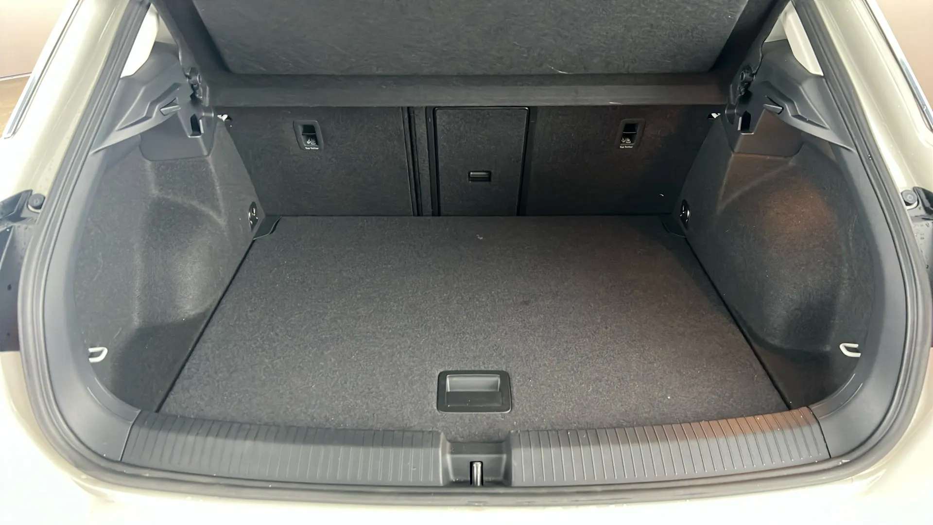 2023 VOLKSWAGEN T-ROC 2023 VOLKSWAGEN T-ROC