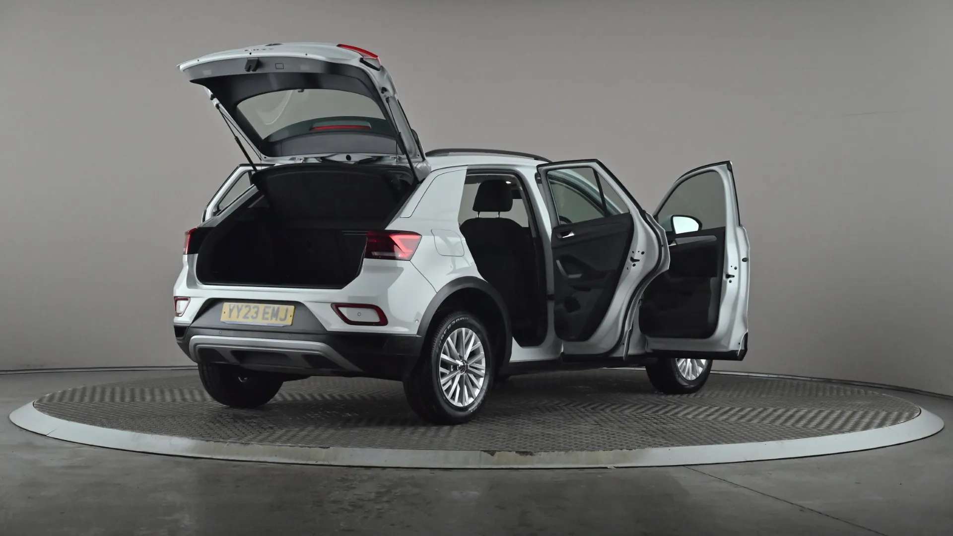 2023 VOLKSWAGEN T-ROC 2023 VOLKSWAGEN T-ROC