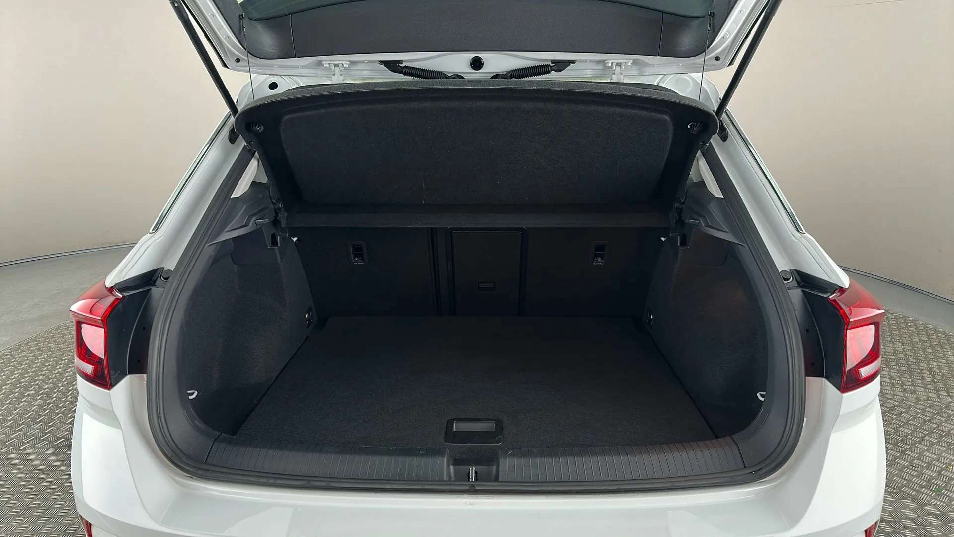 2023 VOLKSWAGEN T-ROC 2023 VOLKSWAGEN T-ROC