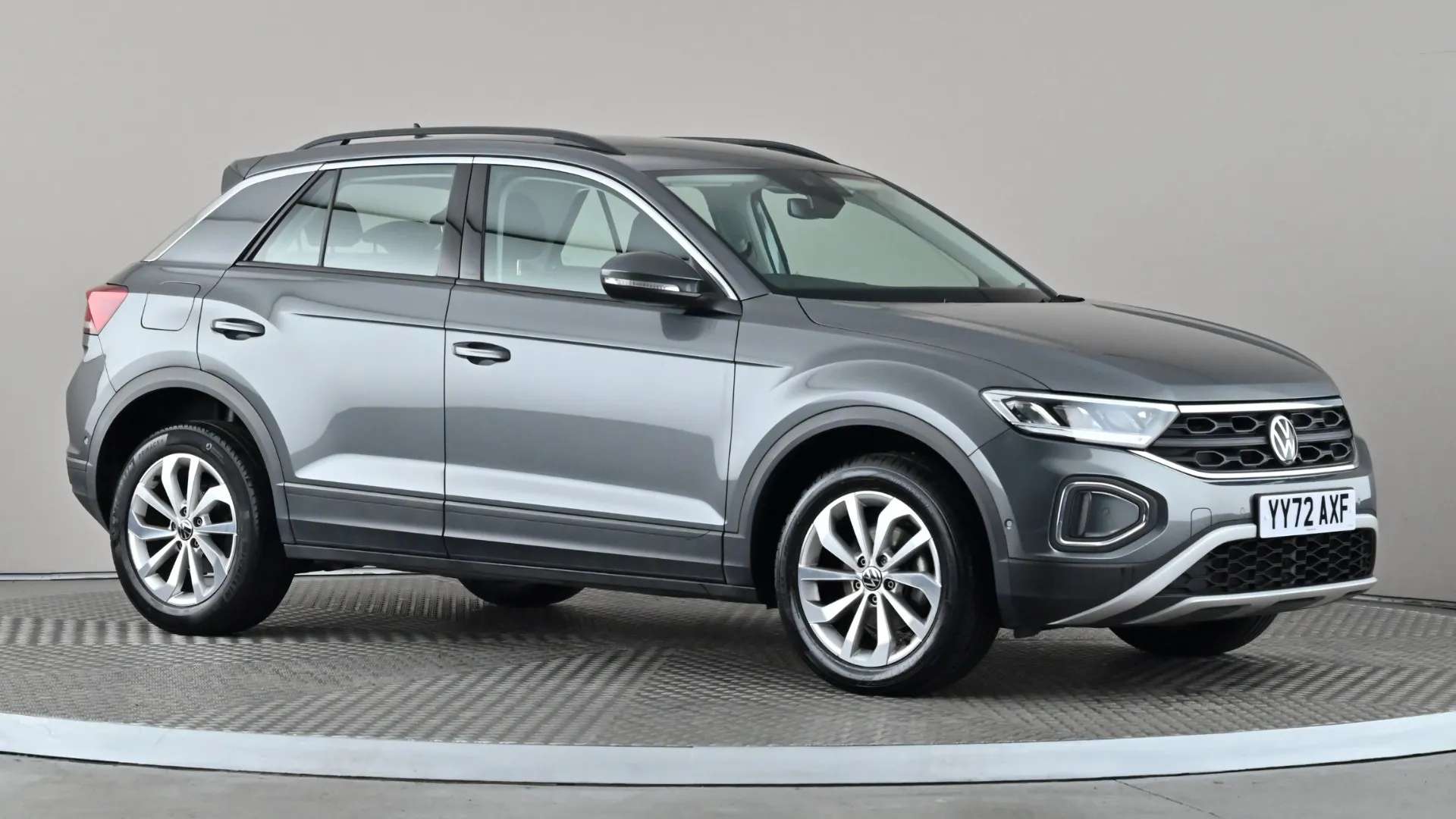 A 2022 VOLKSWAGEN T-ROC 1.0 TSI Life A 2022 VOLKSWAGEN T-ROC 1.0 TSI Life