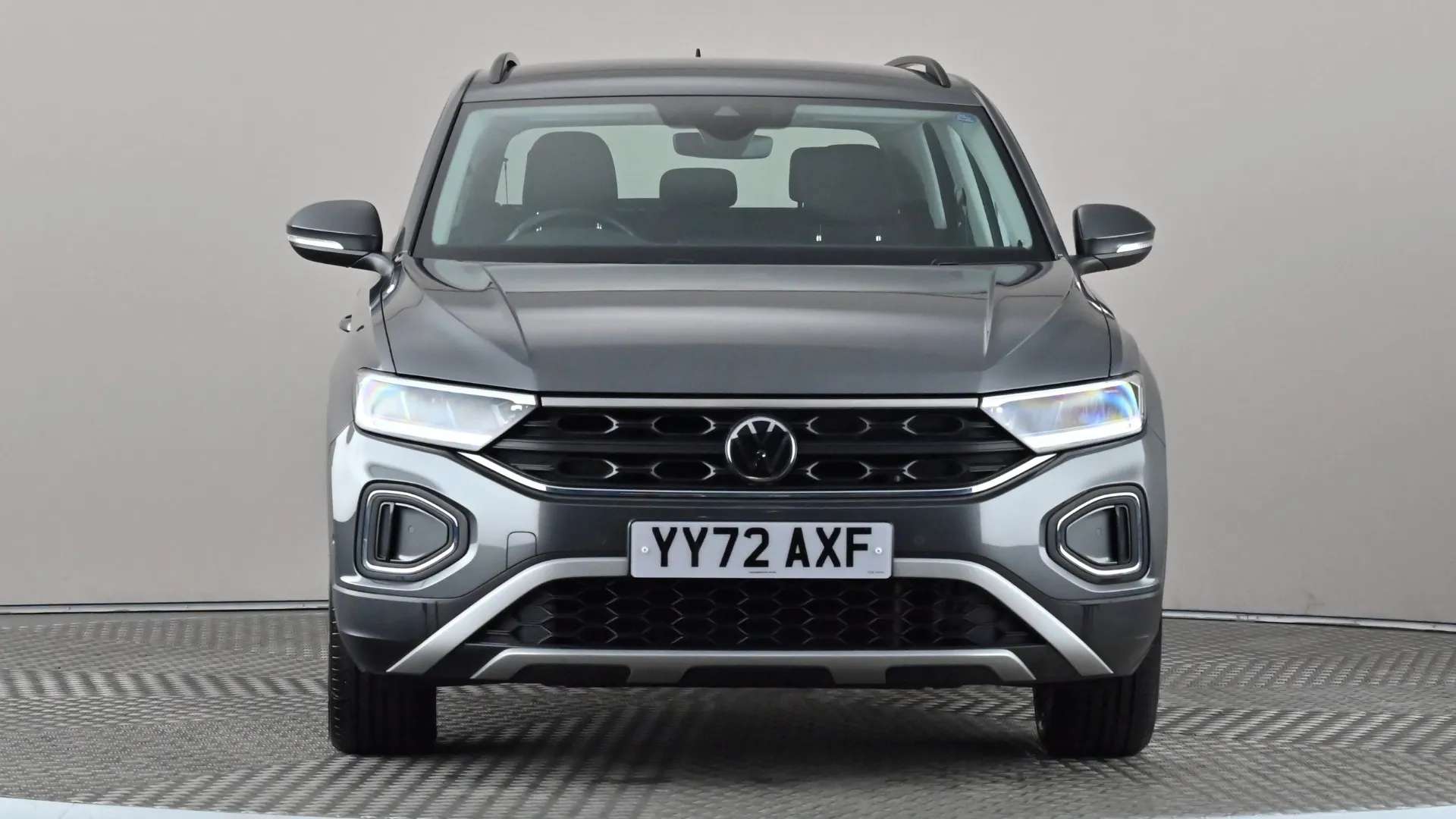 A 2022 VOLKSWAGEN T-ROC 1.0 TSI Life A 2022 VOLKSWAGEN T-ROC 1.0 TSI Life
