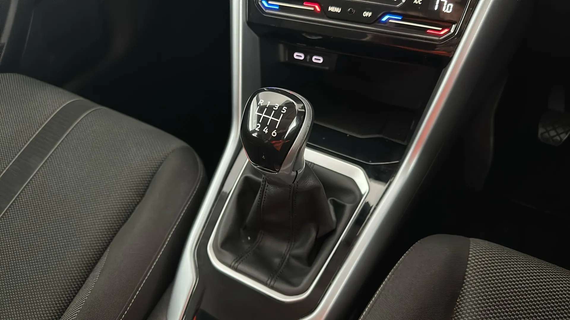 2022 VOLKSWAGEN T-ROC 2022 VOLKSWAGEN T-ROC