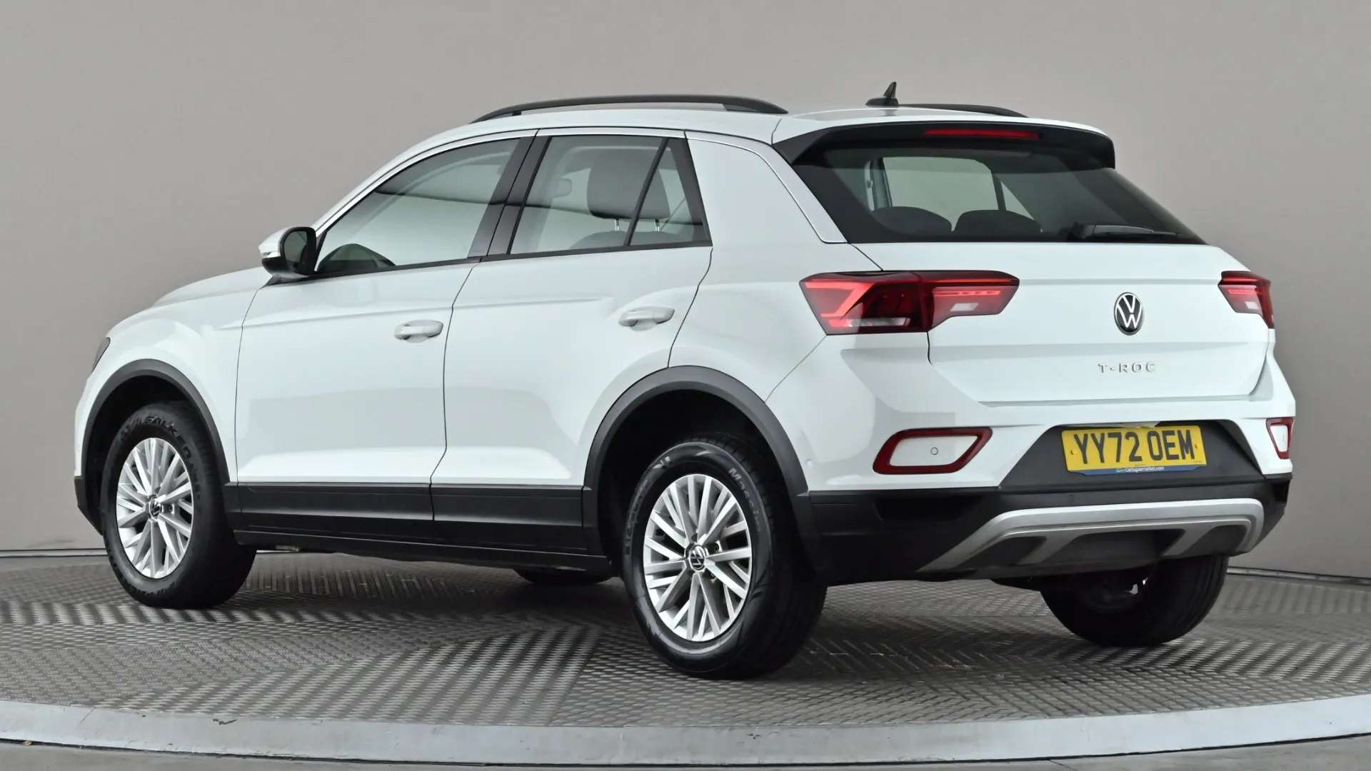 A 2022 VOLKSWAGEN T-ROC 1.0 TSI Life A 2022 VOLKSWAGEN T-ROC 1.0 TSI Life