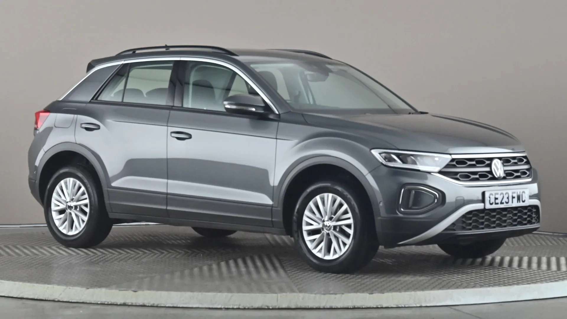 A 2023 VOLKSWAGEN T-ROC 1.5 TSI Life A 2023 VOLKSWAGEN T-ROC 1.5 TSI Life