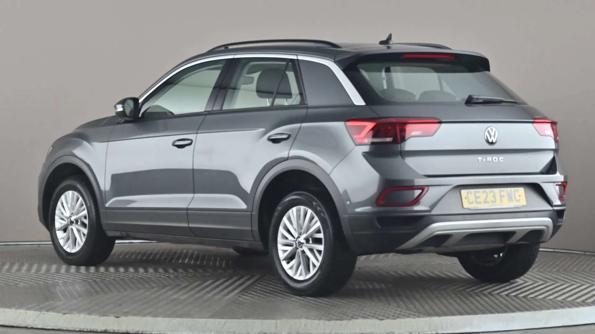 A 2023 VOLKSWAGEN T-ROC 1.5 TSI Life A 2023 VOLKSWAGEN T-ROC 1.5 TSI Life