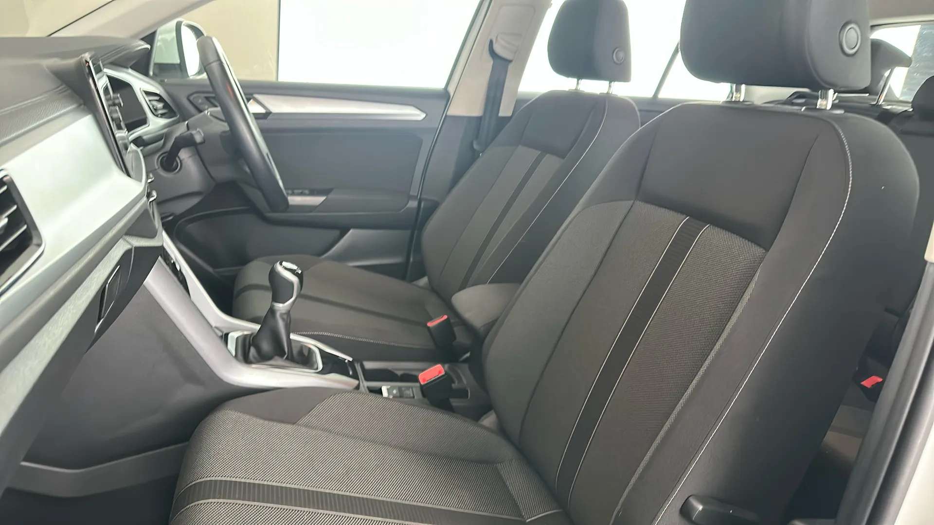 2023 VOLKSWAGEN T-ROC 2023 VOLKSWAGEN T-ROC