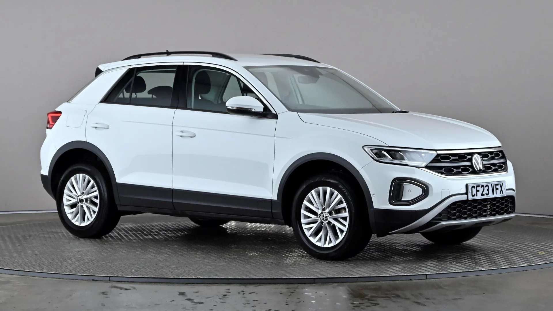 A 2023 VOLKSWAGEN T-ROC 1.5 TSI Life A 2023 VOLKSWAGEN T-ROC 1.5 TSI Life
