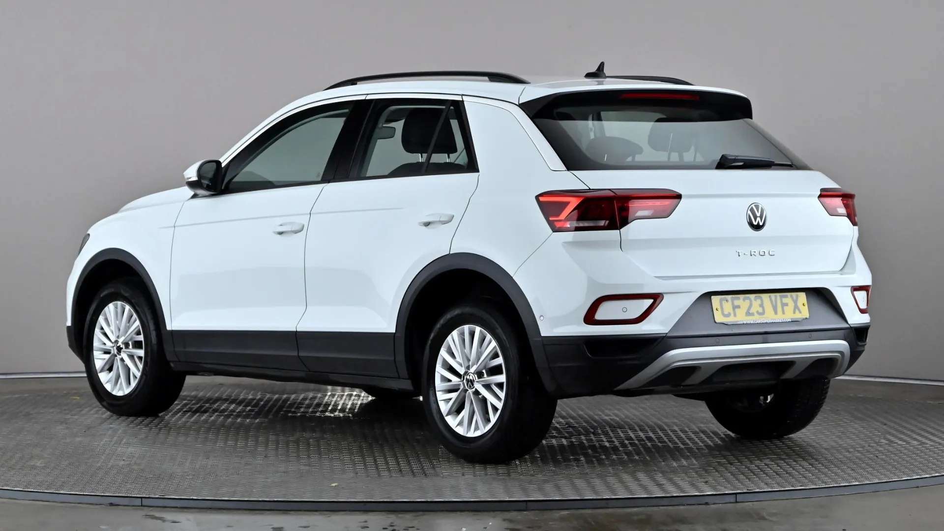 A 2023 VOLKSWAGEN T-ROC 1.5 TSI Life A 2023 VOLKSWAGEN T-ROC 1.5 TSI Life