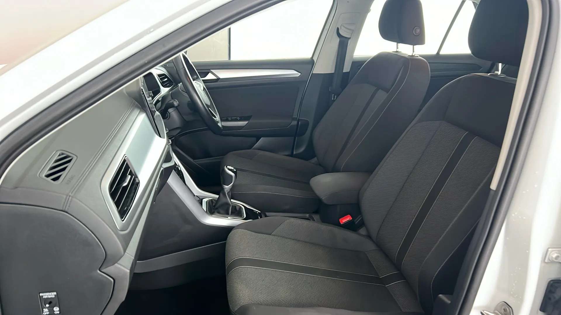 2023 VOLKSWAGEN T-ROC 2023 VOLKSWAGEN T-ROC