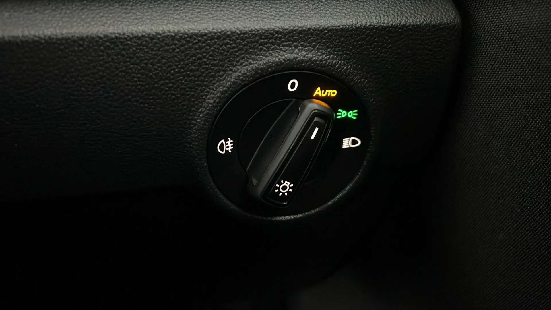 2023 VOLKSWAGEN T-ROC 2023 VOLKSWAGEN T-ROC