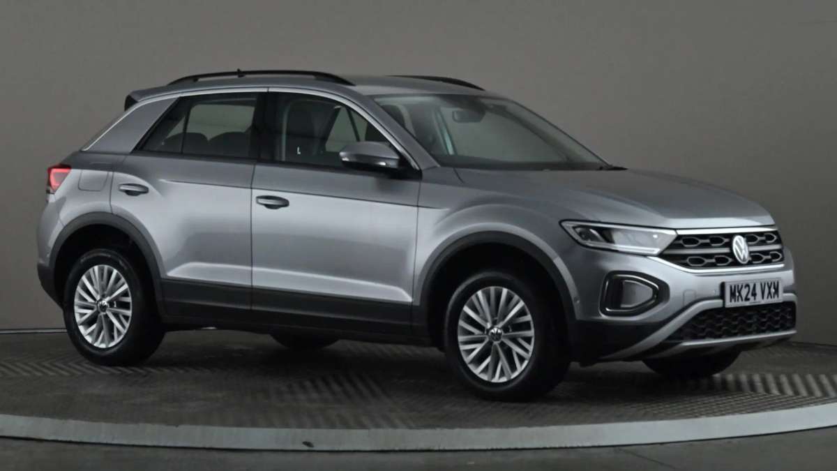 Check out this Volkswagen T-roc 2024 Petrol Manual