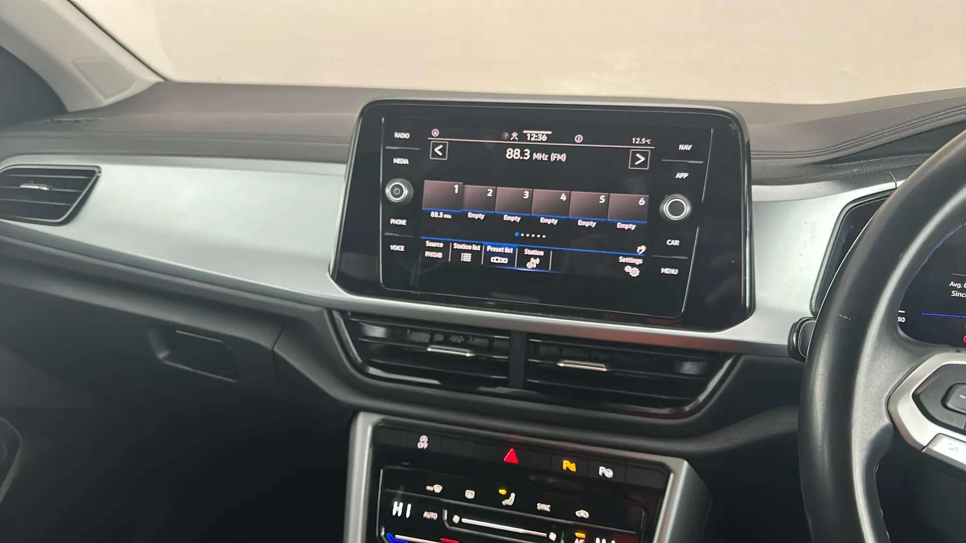 2024 VOLKSWAGEN T-ROC 2024 VOLKSWAGEN T-ROC