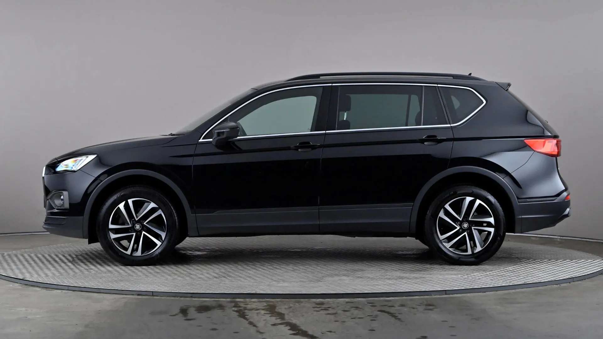 A 2019 SEAT TARRACO 2.0 TDI SE Technology DSG 4Drive A 2019 SEAT TARRACO 2.0 TDI SE Technology DSG 4Drive