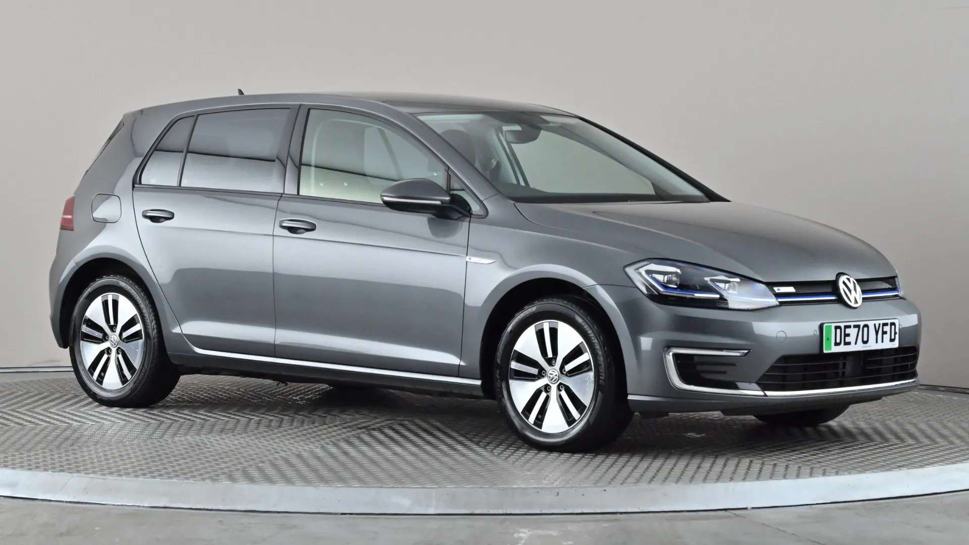 A 2020 VOLKSWAGEN GOLF 99kW e-Golf 35kWh Auto A 2020 VOLKSWAGEN GOLF 99kW e-Golf 35kWh Auto