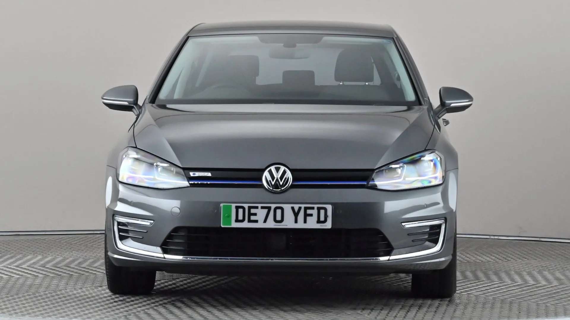 A 2020 VOLKSWAGEN GOLF 99kW e-Golf 35kWh Auto A 2020 VOLKSWAGEN GOLF 99kW e-Golf 35kWh Auto